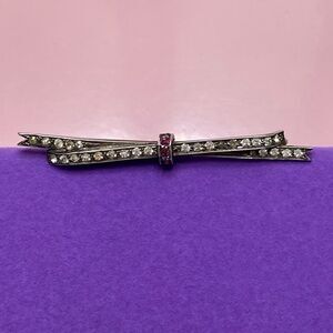 💛 Antique Sterling Red & White Crystal Brooch